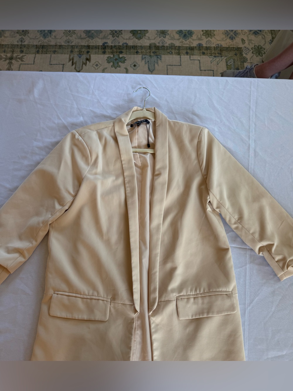 Boutique Women's Cream Relaxed Blazer Jacket strut and bolt - Picture 5 of 6